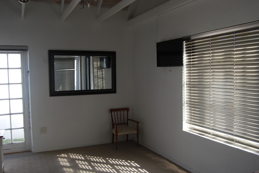 To Let 8 Bedroom Property for Rent in Shelley Point Western Cape